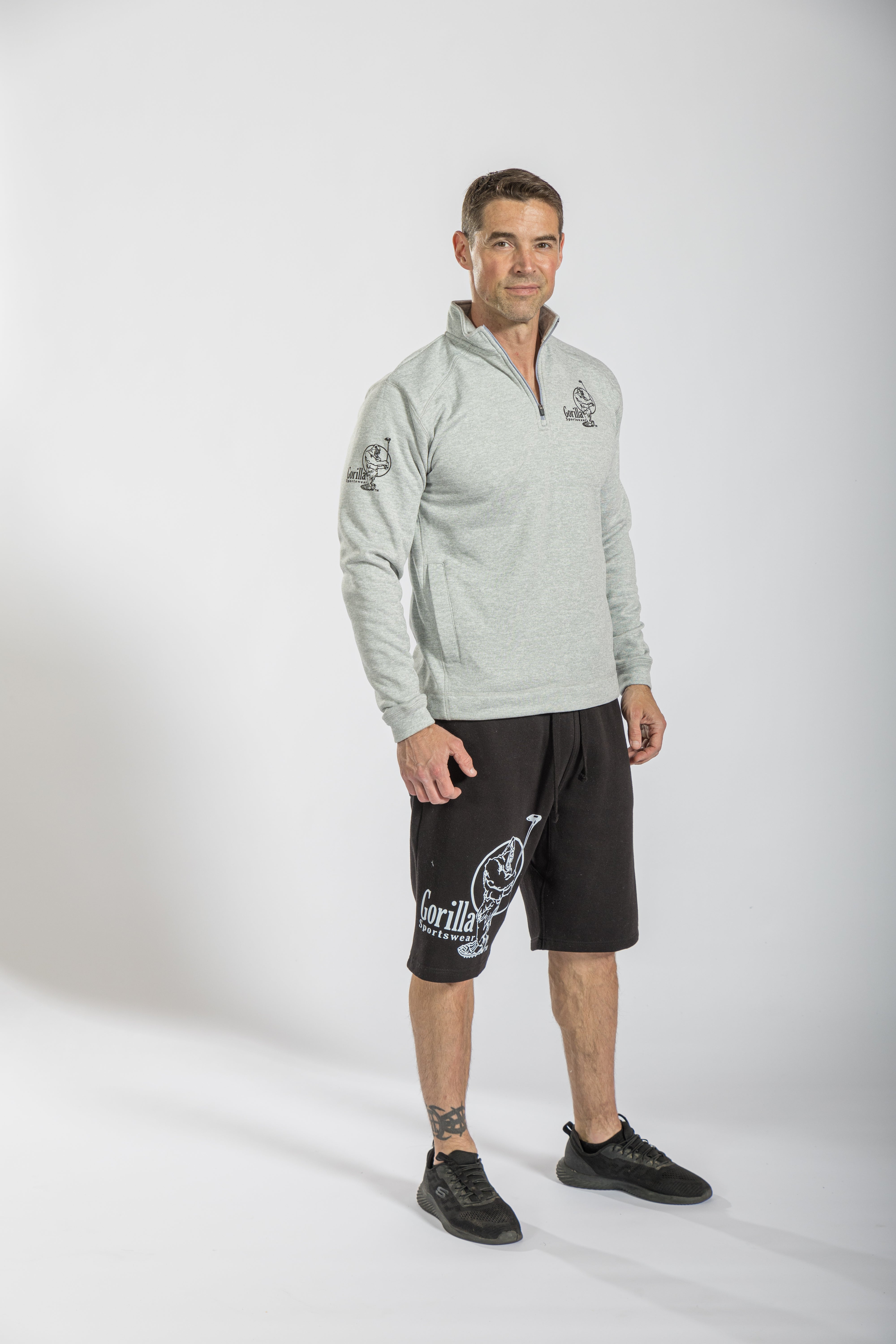 Birdie Breeze: Quarter Zip & Shorts Ensemble