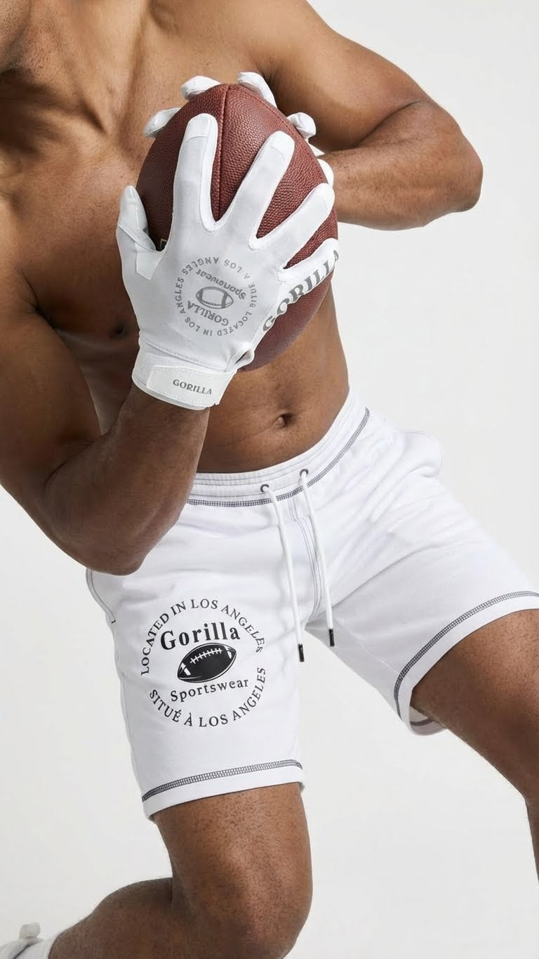 Men’s Football Training Set – Performance Shorts & High-Grip Receiver Gloves